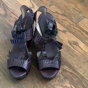 Wedge Sandal Size 7 by Via Spiga